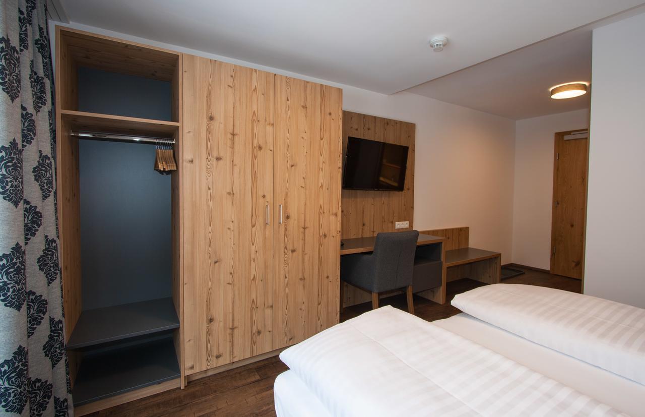 Haus Sattelblick Hotel Sankt Anton am Arlberg Exterior photo